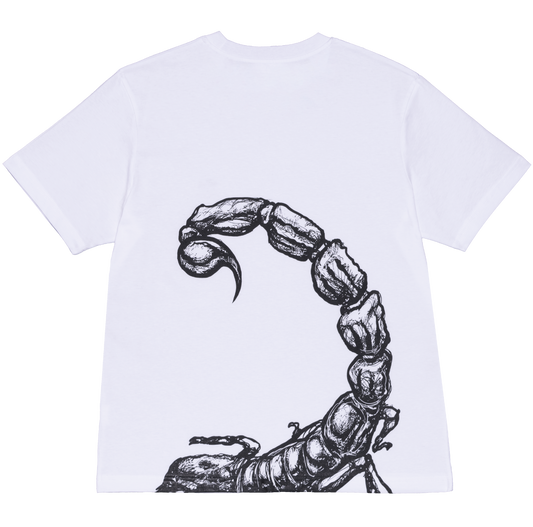 WHITE T-SHIRT WITH GRAPHICS: A SCORPION TAIL DESIGN IN PREMIUM ORGANIC COTTON